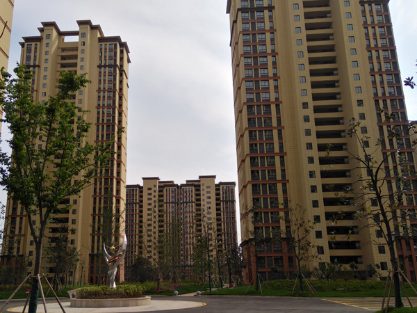 六安永安南苑小區(qū)定制定做陽臺(tái)護(hù)欄、樓梯扶手案例