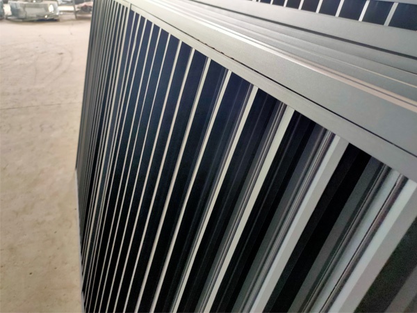 小區鋁合金百葉窗