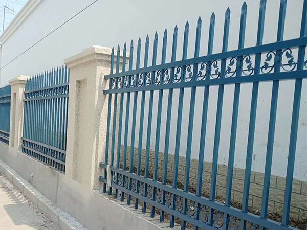 哪里可以定制圍墻護(hù)欄？