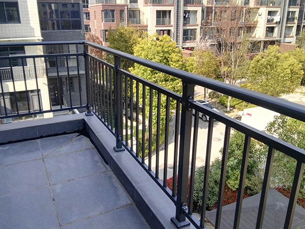 陽臺護欄應用