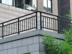 陽臺(tái)護(hù)欄選購注意事項(xiàng)