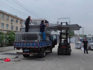 金用護欄2020年9月24日鋅鋼百葉窗發貨！