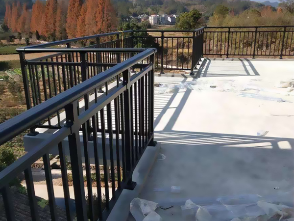 陽臺護(hù)欄哪里有賣的？