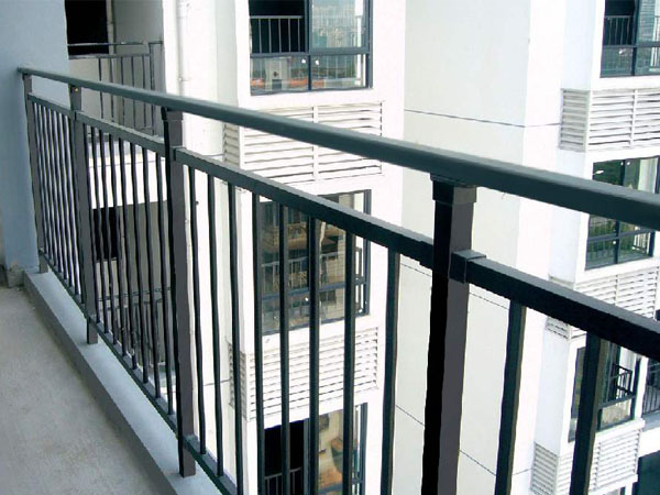 鋅鋼護欄一般能用多久？