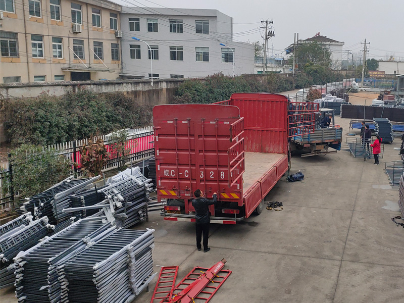 金用護欄2020年12月7日鋅鋼飄窗護欄發貨！