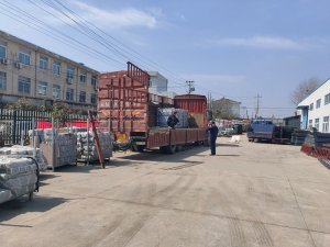 金用護(hù)欄2021年3月2日鋅鋼陽(yáng)臺(tái)護(hù)欄發(fā)貨！