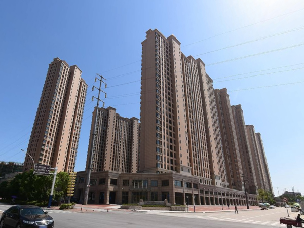 池州凱旋公館小區項目定制百葉窗、陽臺欄桿