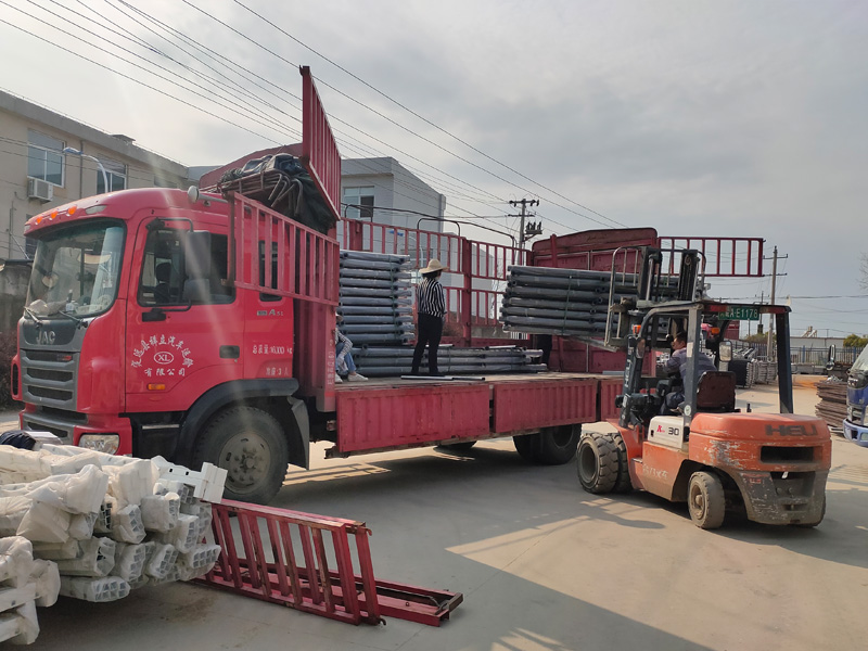 金用護(hù)欄2021年3月26日鋅鋼樓梯欄桿發(fā)貨！