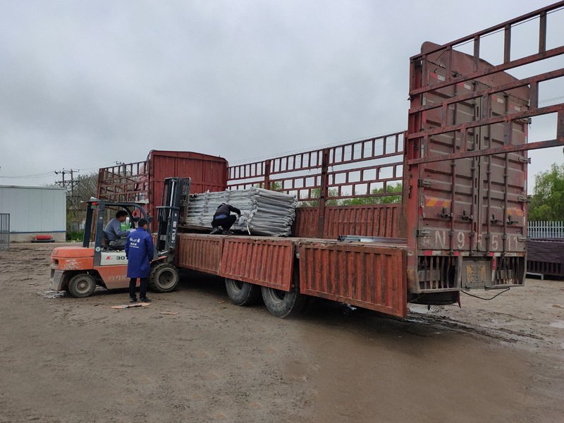 金用護(hù)欄2021年4月1日鋅鋼陽臺欄桿發(fā)貨！