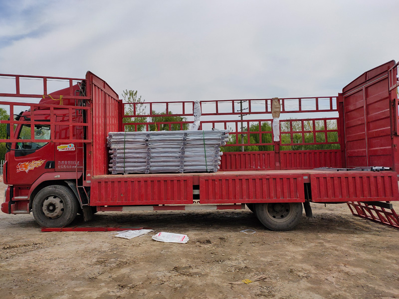 金用護欄2021年4月6日鋅鋼陽臺欄桿發貨！