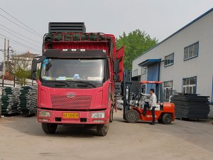 金用護欄2021年4月16日第一車百葉窗發貨！