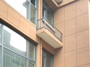 空調(diào)護(hù)欄有必要安裝嗎？