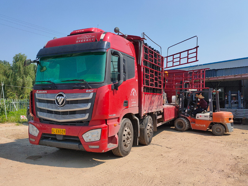 金用護(hù)欄2021年7月14日鋅鋼百葉窗發(fā)貨！