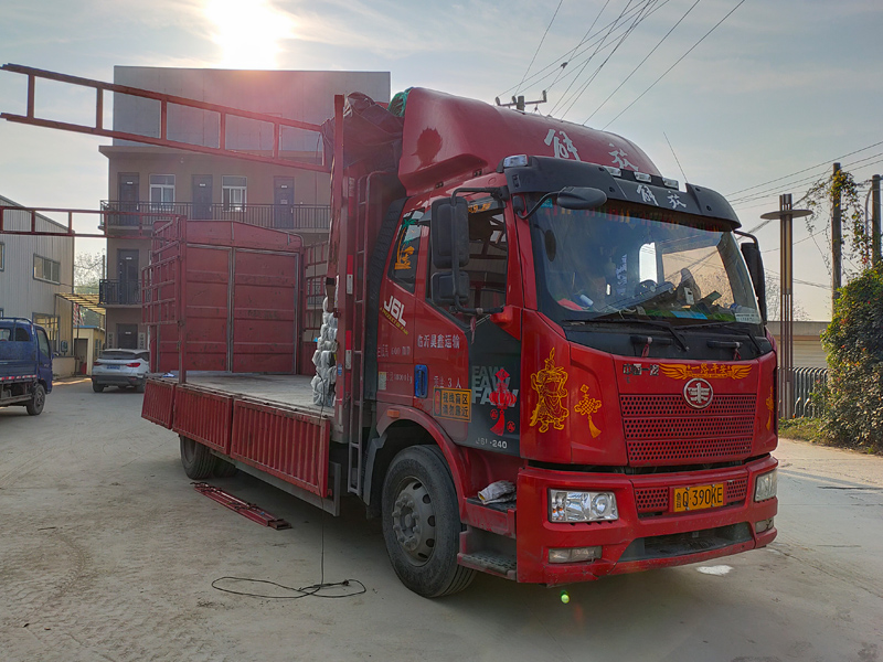 金用護欄2021年10月27日鋅鋼組裝護欄發貨！