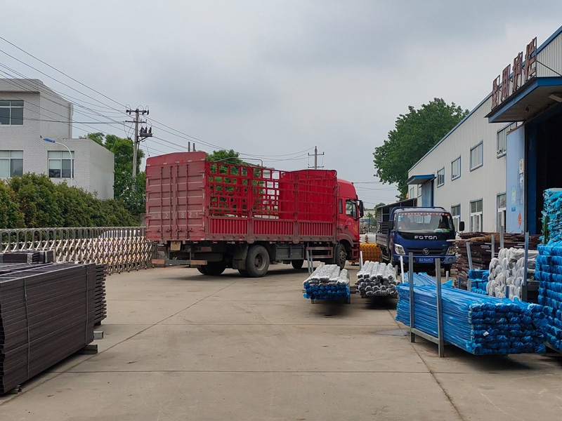 金用護欄2022年5月18日鋅鋼百葉窗裝車發(fā)貨！