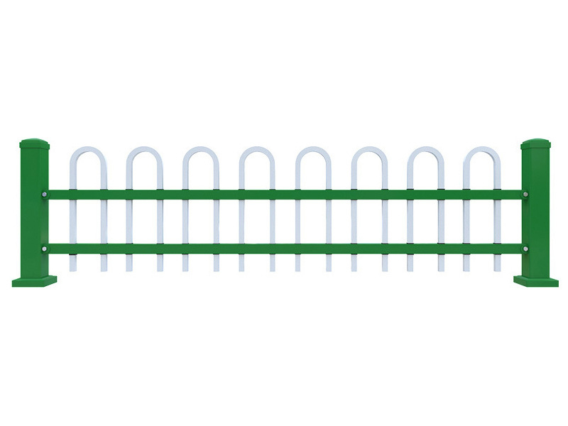 U型草坪鋅鋼柵欄圖片