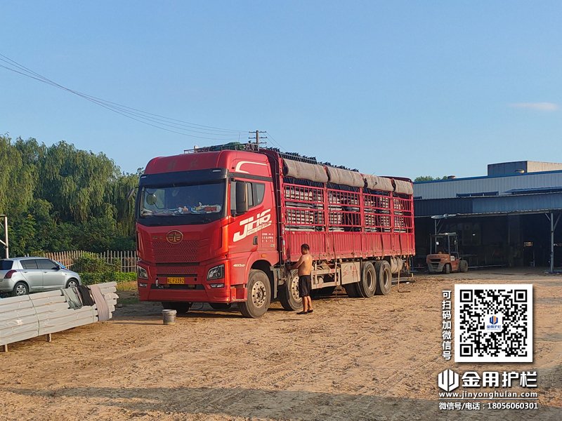 2023年8月5日鋅鋼飄窗欄桿裝車發貨! 2023年8月5日鋅鋼飄窗欄桿裝車發貨!