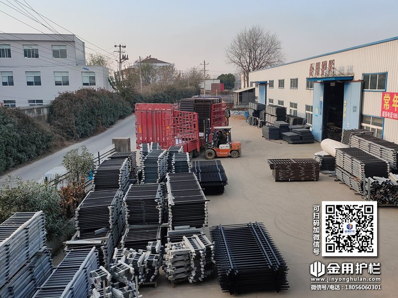 2023年12月8日鋅鋼百葉窗裝車發(fā)貨！