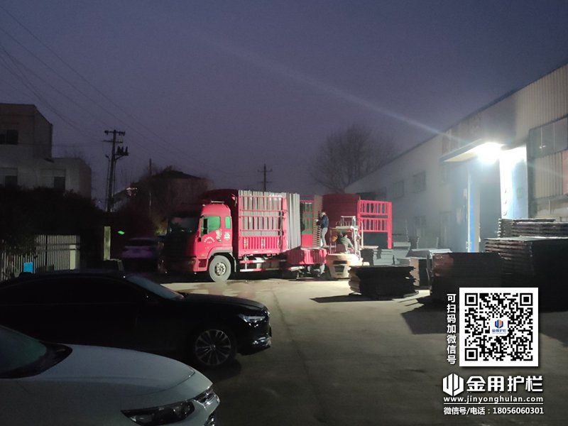 2024年1月5日鋅鋼百葉窗護(hù)欄發(fā)貨！