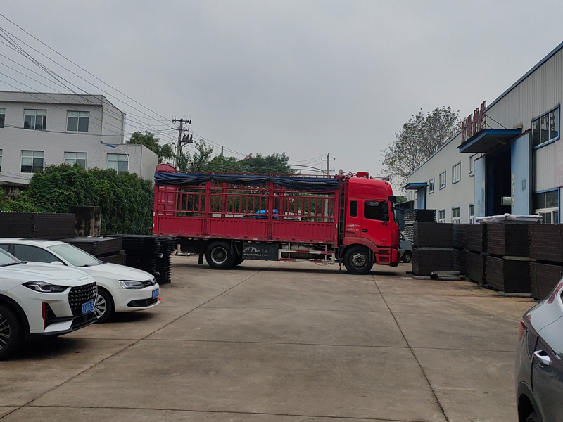 2024年10月22日鋅鋼飄窗欄桿裝車發(fā)貨！