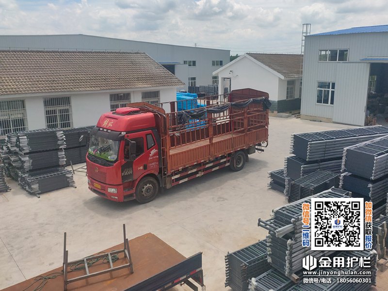 2025年7月22日鋅鋼陽臺護欄裝車發貨！